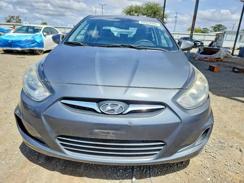 2012 HYUNDAI ACCENT GLS  