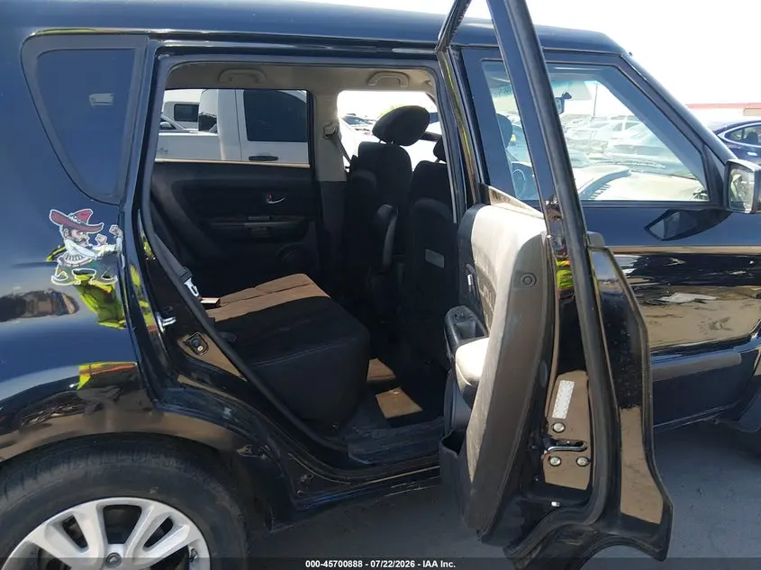 2012 KIA SOUL +