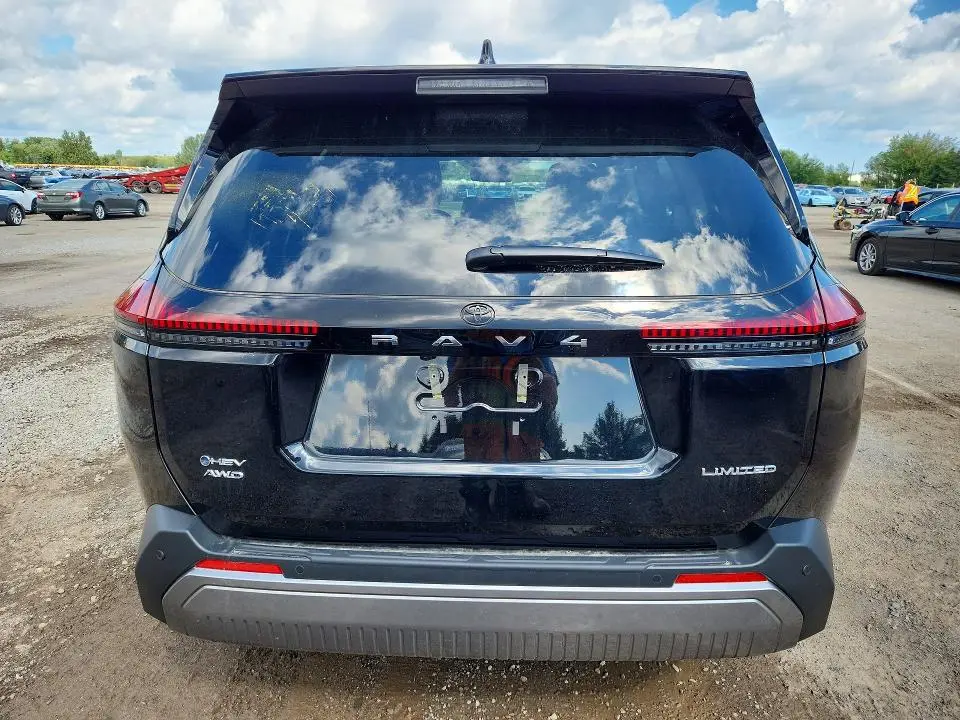 2026 TOYOTA RAV4 LE  