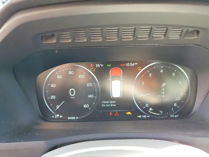 2020 VOLVO XC90 T5 MOMENTUM  
