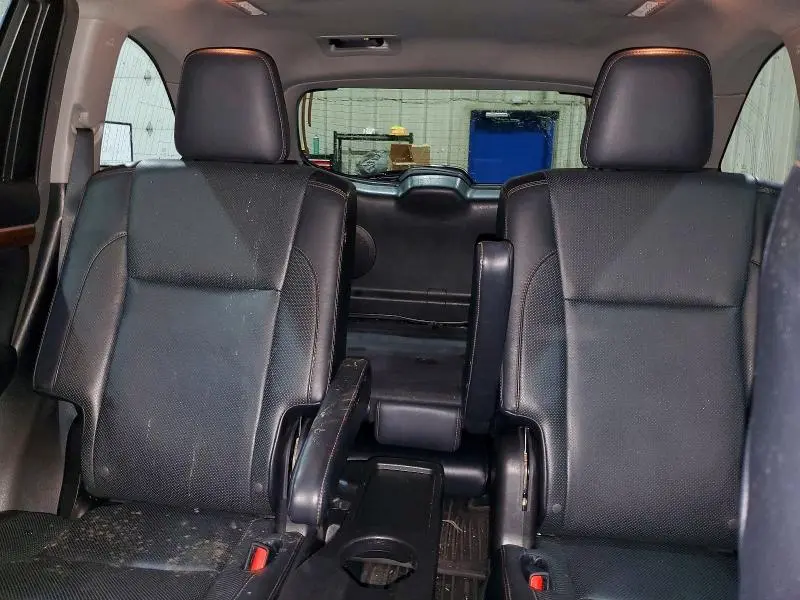 2016 TOYOTA HIGHLANDER LIMITED PLATINUM  