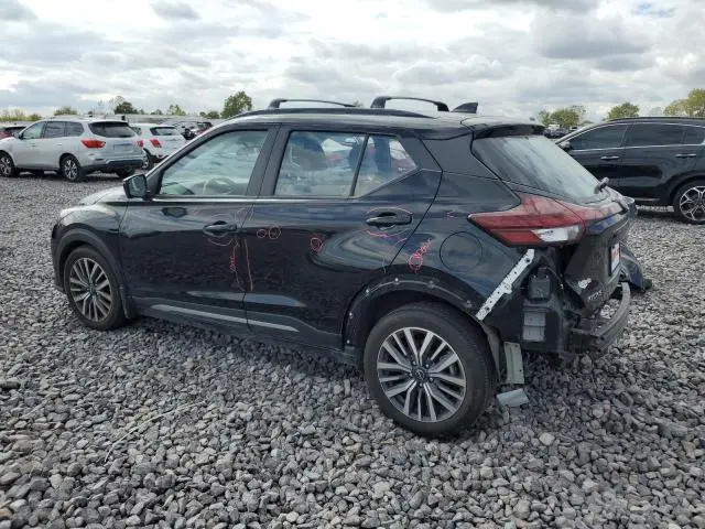 2023 NISSAN KICKS SR  