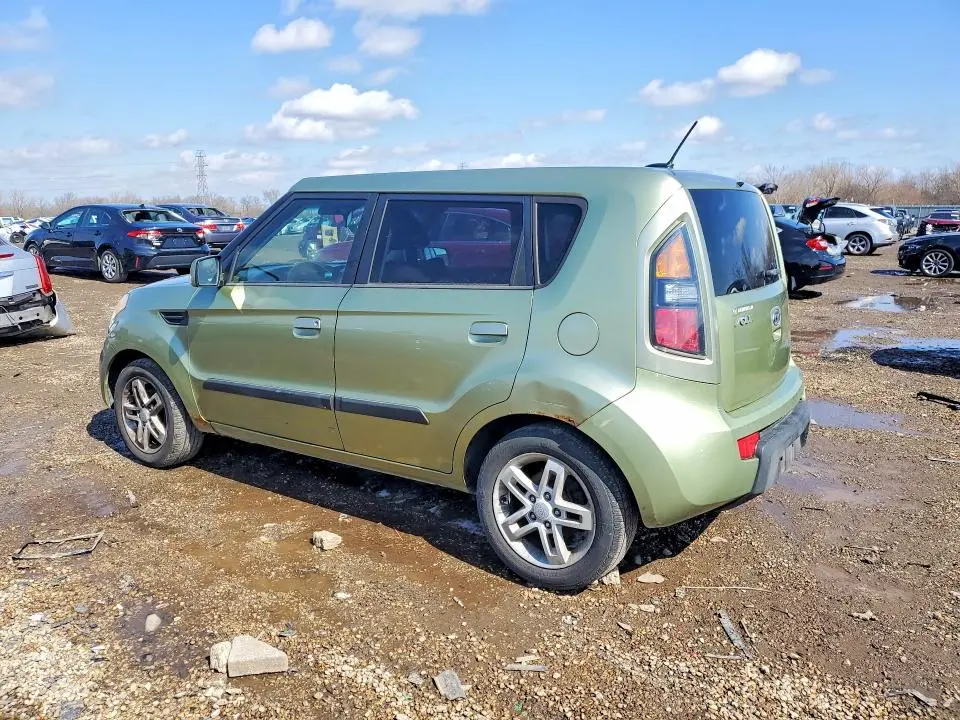 2010 KIA SOUL +  