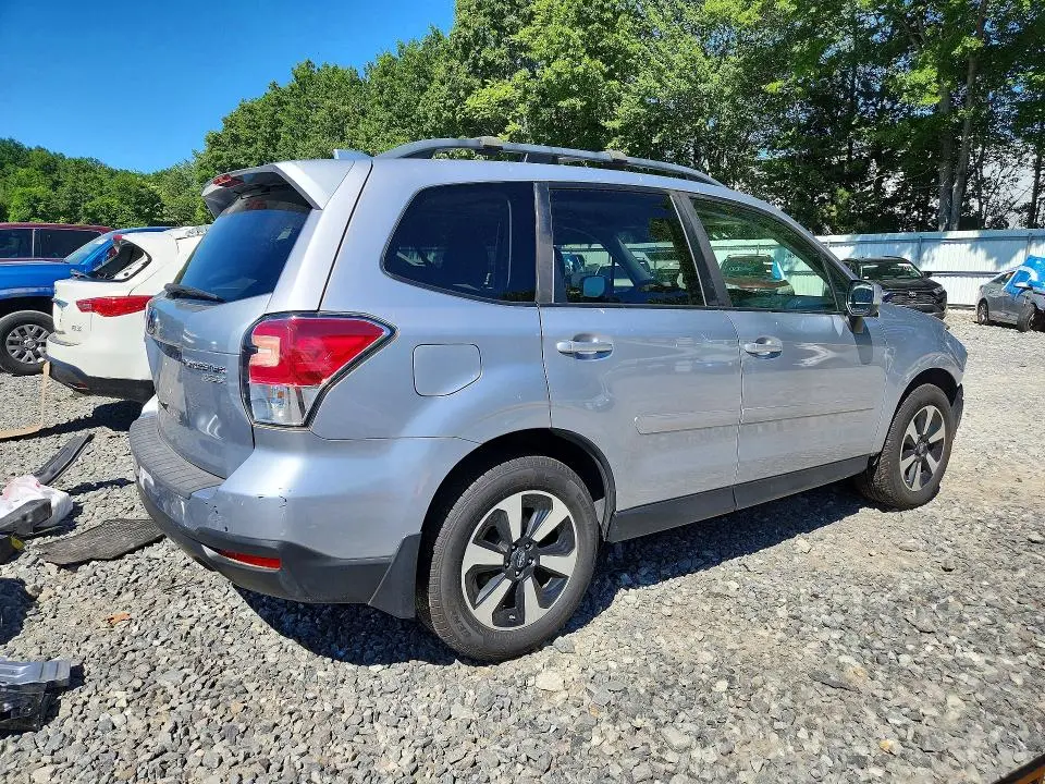 2017 SUBARU FORESTER 2.5I PREMIUM  