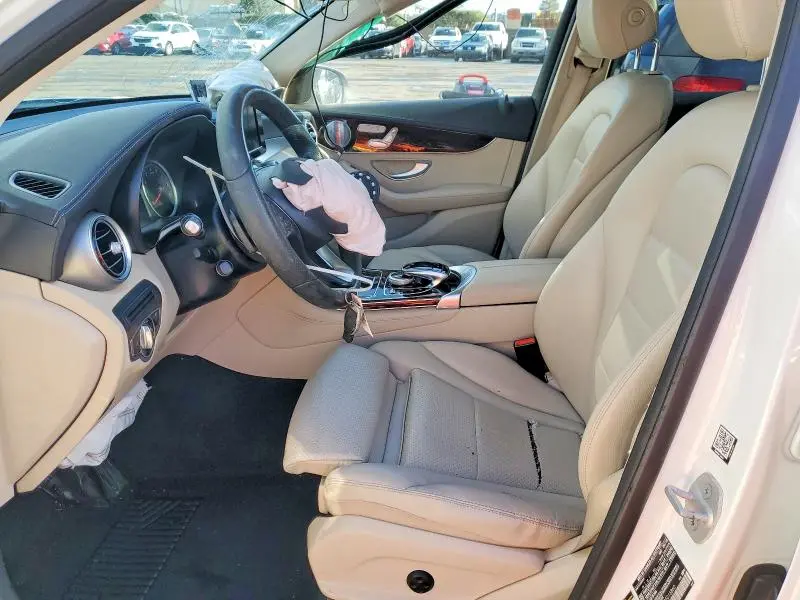 2016 MERCEDES-BENZ GLC 300  