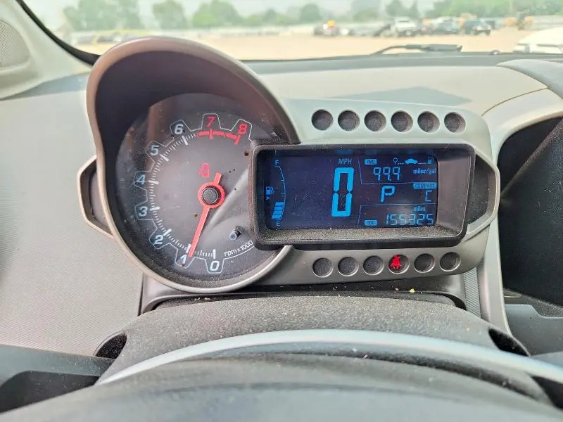 2015 CHEVROLET SONIC LT  