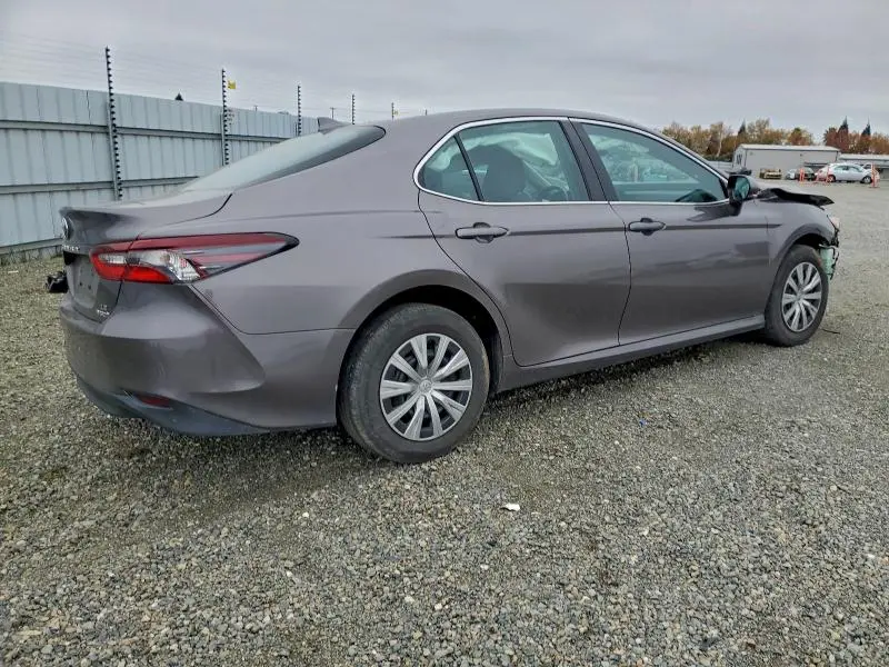 2022 TOYOTA CAMRY LE  