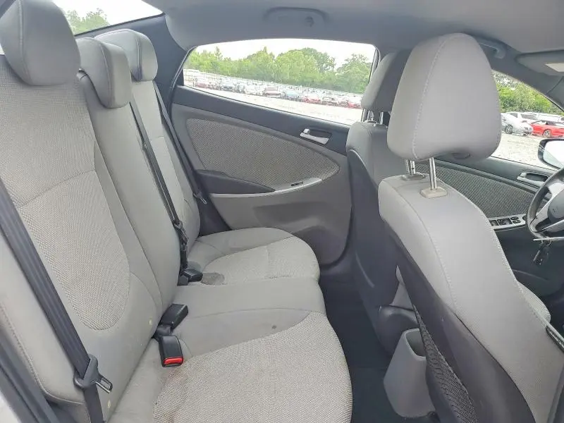 2013 HYUNDAI ACCENT GLS  