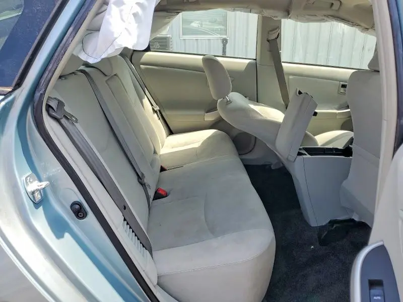 2015 TOYOTA PRIUS TWO  