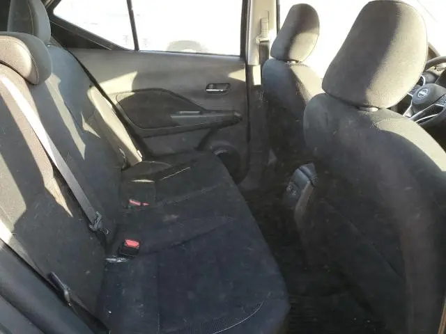 2024 NISSAN KICKS SV  