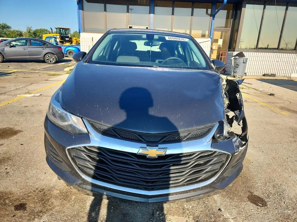 2019 CHEVROLET CRUZE LT  