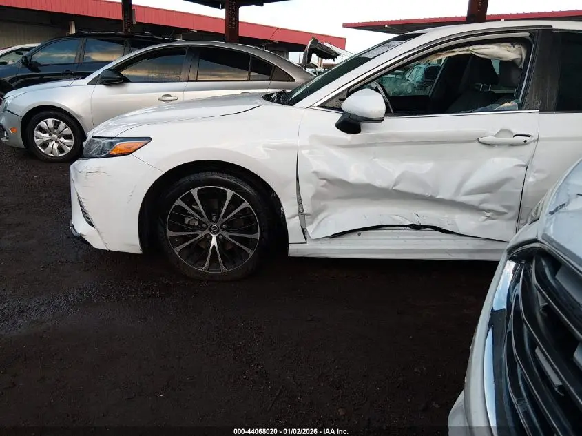 2019 TOYOTA CAMRY SE