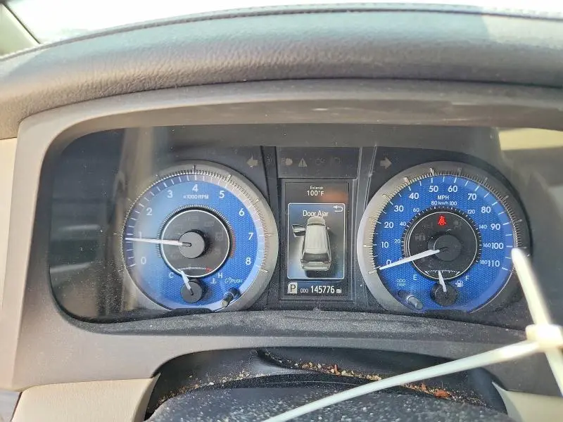2015 TOYOTA SIENNA XLE 8-PASSENGER  
