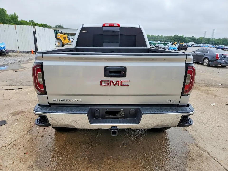 2018 GMC SIERRA K1500 SLT  