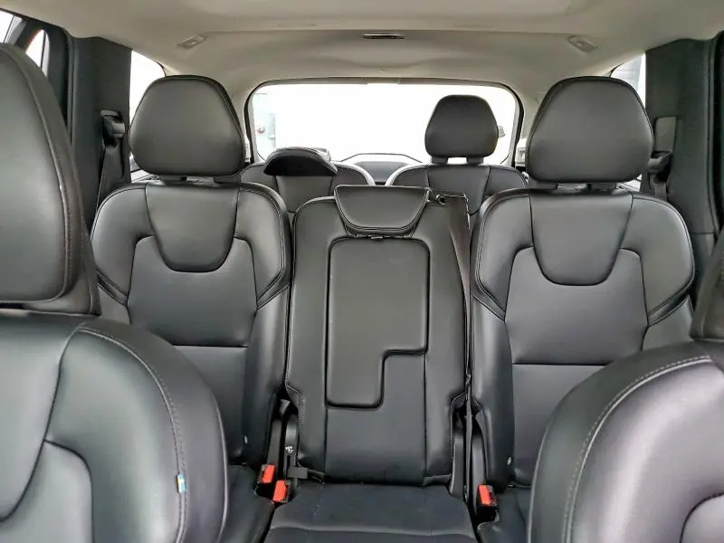 2019 VOLVO XC90 T5 MOMENTUM  