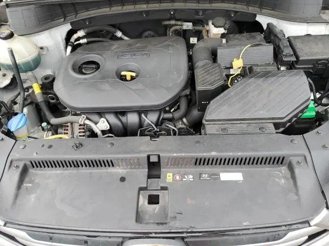 2018 HYUNDAI TUCSON SE  