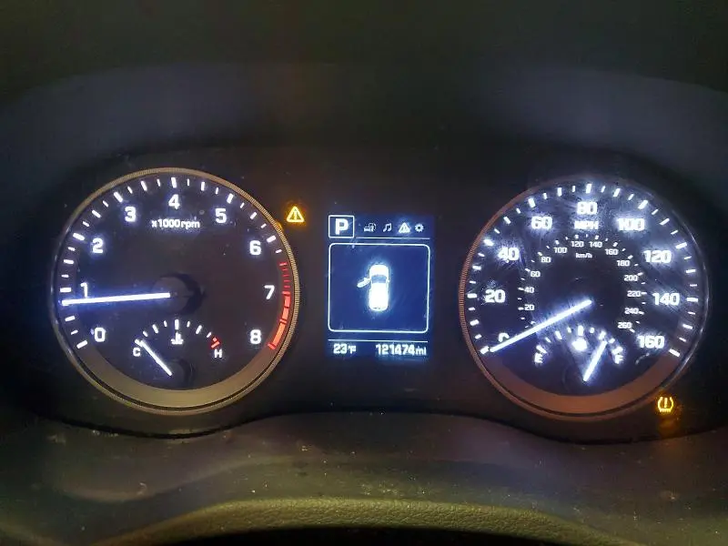 2017 HYUNDAI TUCSON SE  