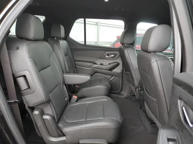 2022 CHEVROLET TRAVERSE LT  