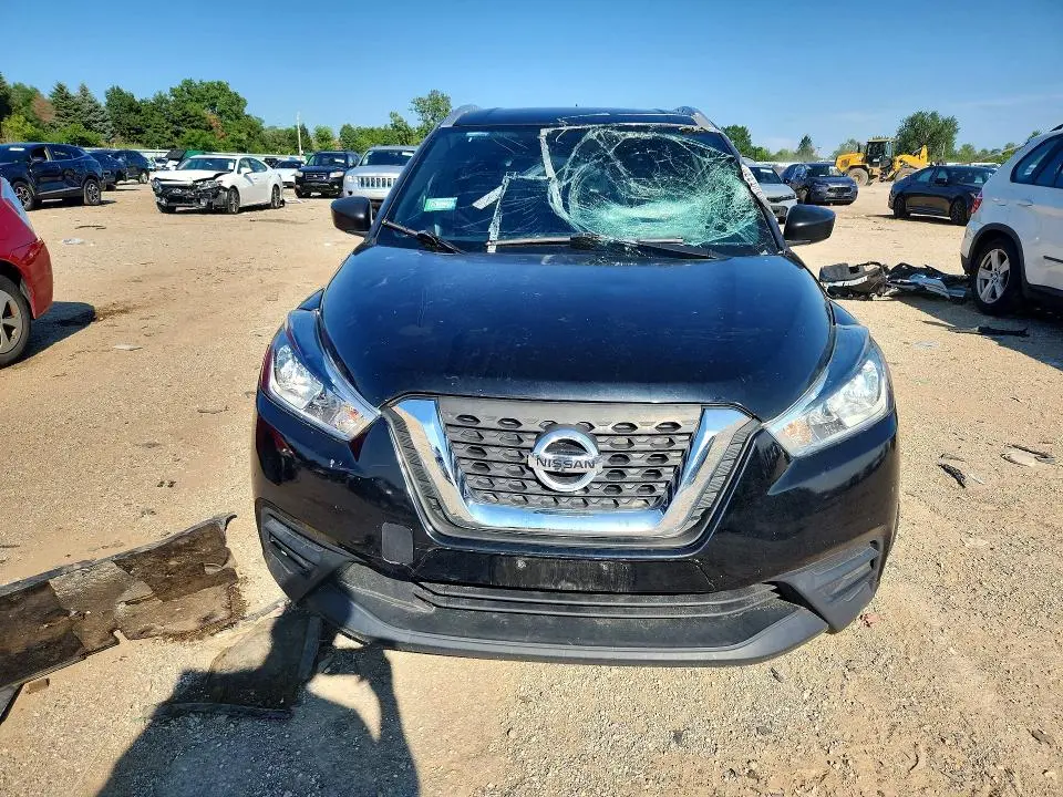 2019 NISSAN KICKS S  
