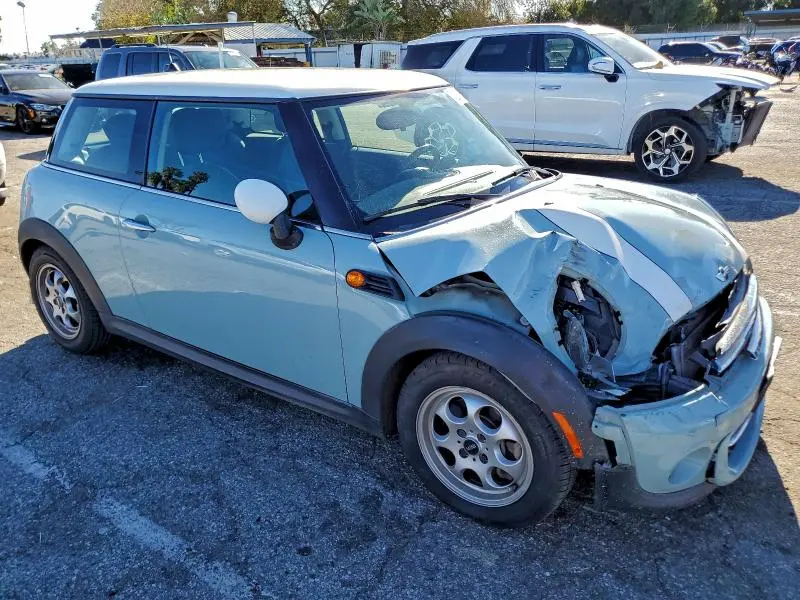 2013 MINI COOPER   