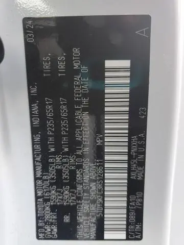 2024 TOYOTA SIENNA XLE