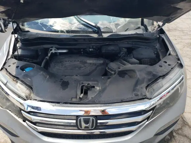 2017 HONDA PILOT TOURING  