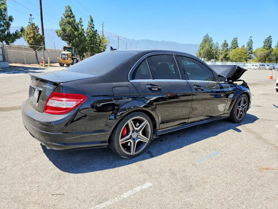 2011 MERCEDES-BENZ C 63 AMG  