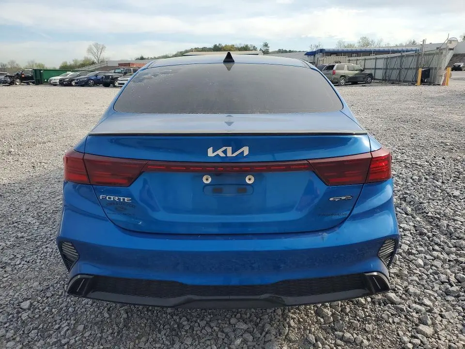 2022 KIA FORTE GT-LINE  
