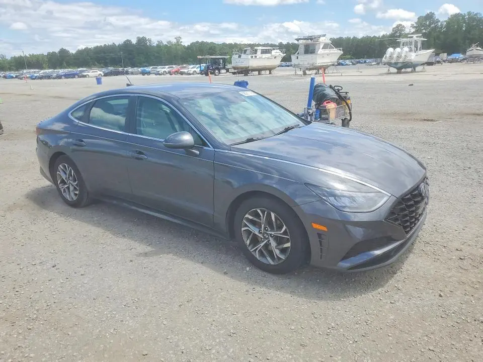 2022 HYUNDAI SONATA SEL  