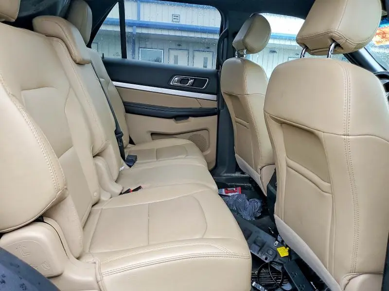 2017 FORD EXPLORER XLT  