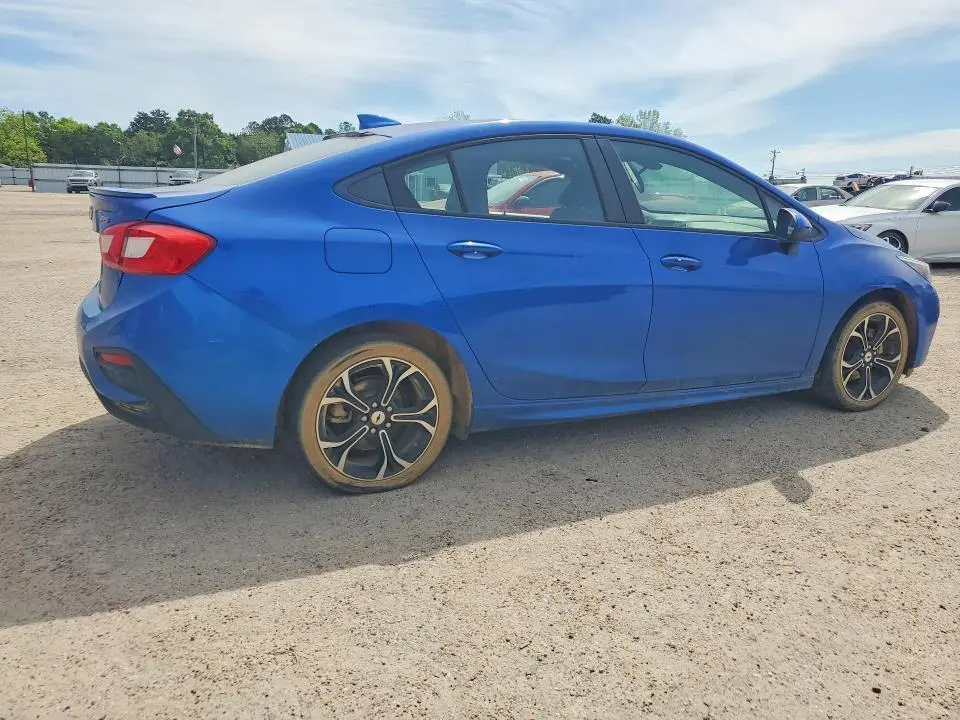 2019 CHEVROLET CRUZE LT  