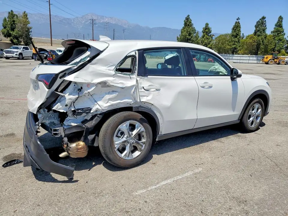 2025 HONDA HR-V LX  