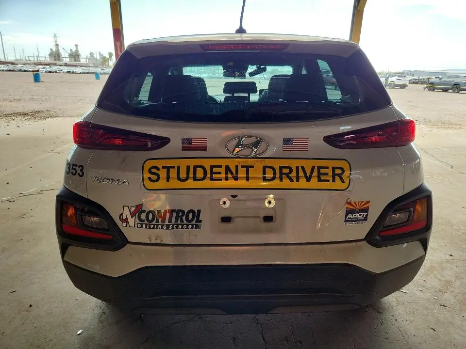 2019 HYUNDAI KONA SE  