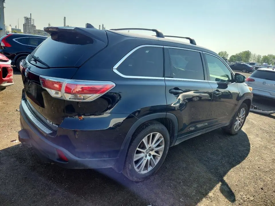2016 TOYOTA HIGHLANDER XLE  