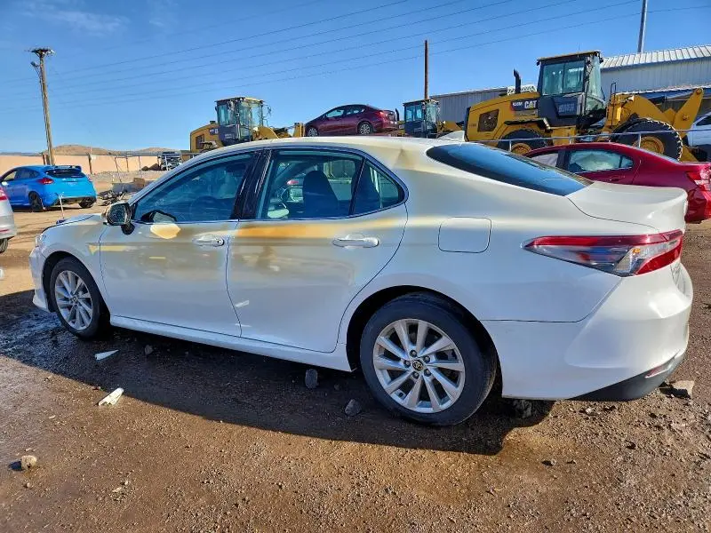 2022 TOYOTA CAMRY LE  
