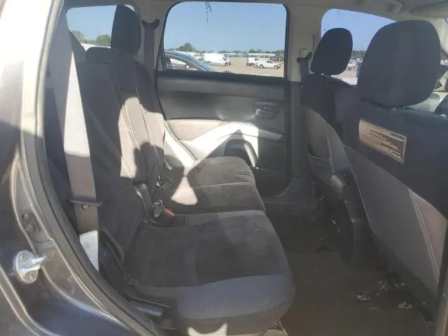 2011 MITSUBISHI OUTLANDER ES  