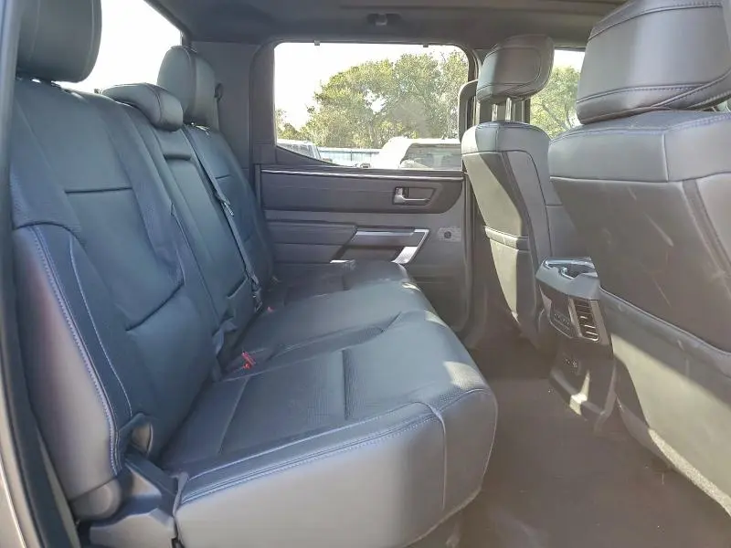 2024 TOYOTA TUNDRA CREWMAX PLATINUM  