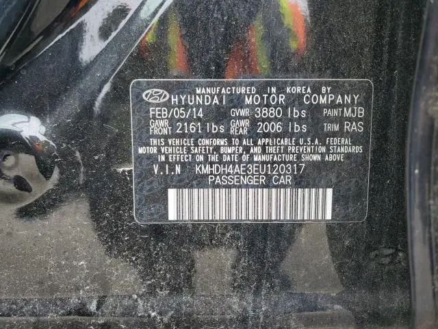 2014 HYUNDAI ELANTRA SE  