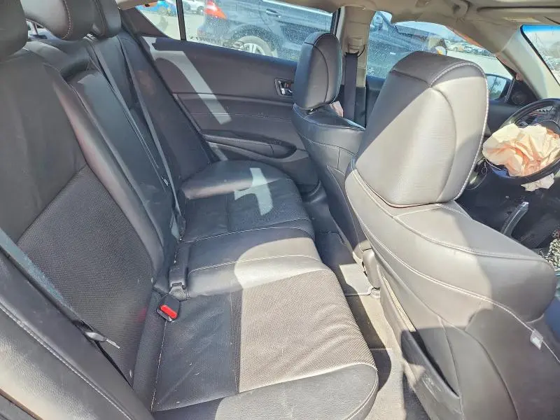 2013 ACURA ILX 24 PREMIUM  