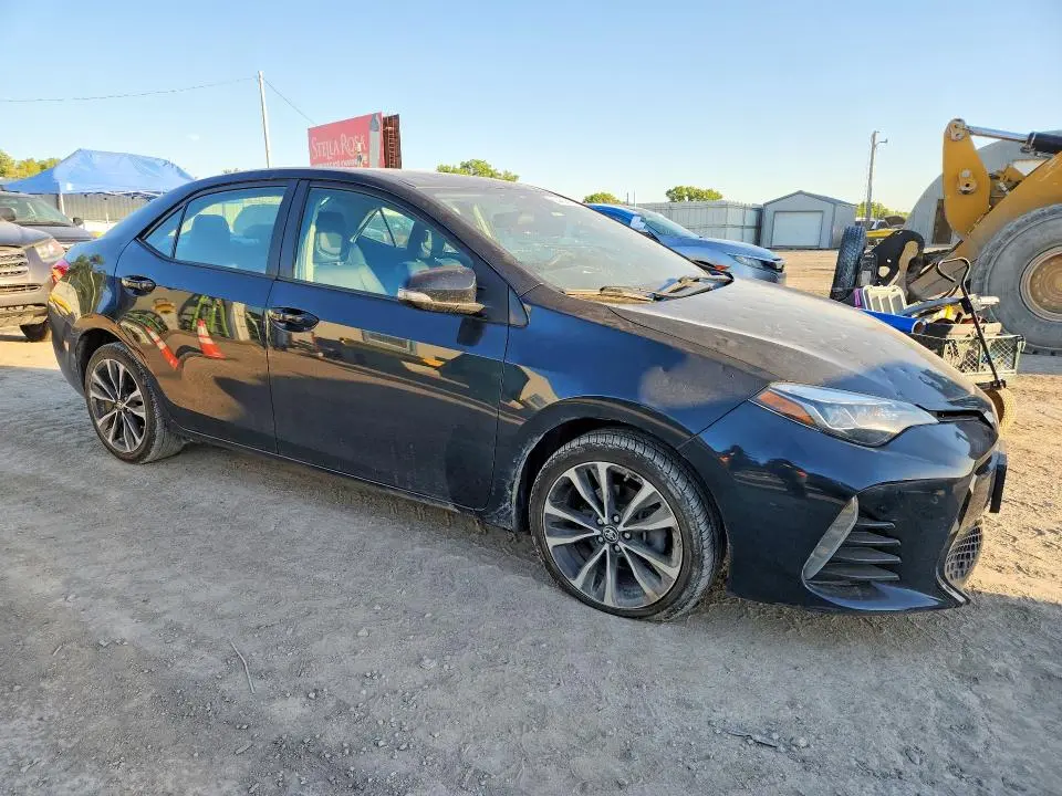 2019 TOYOTA COROLLA SE  