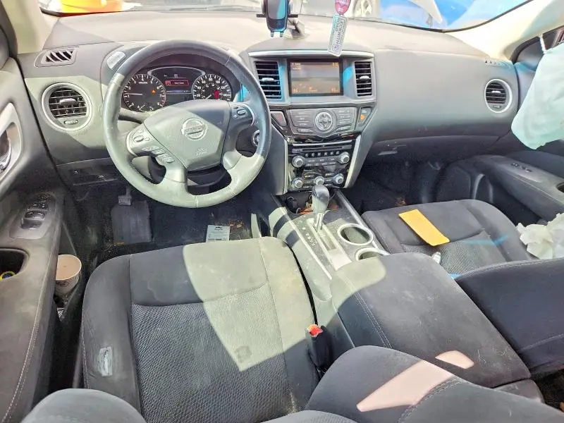 2016 NISSAN PATHFINDER SV  