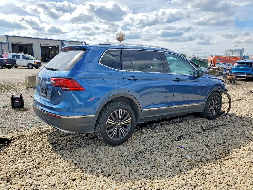 2018 VOLKSWAGEN TIGUAN SE/SEL  