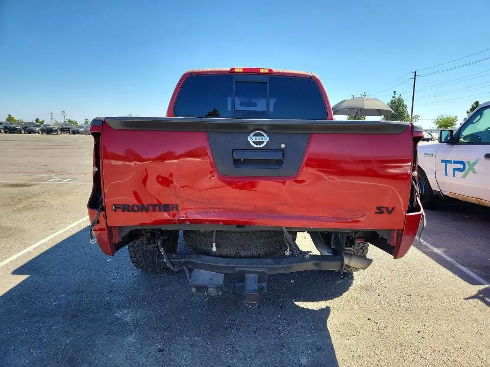 2016 NISSAN FRONTIER SV  