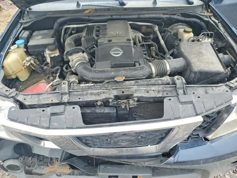 2015 NISSAN FRONTIER SV V6  