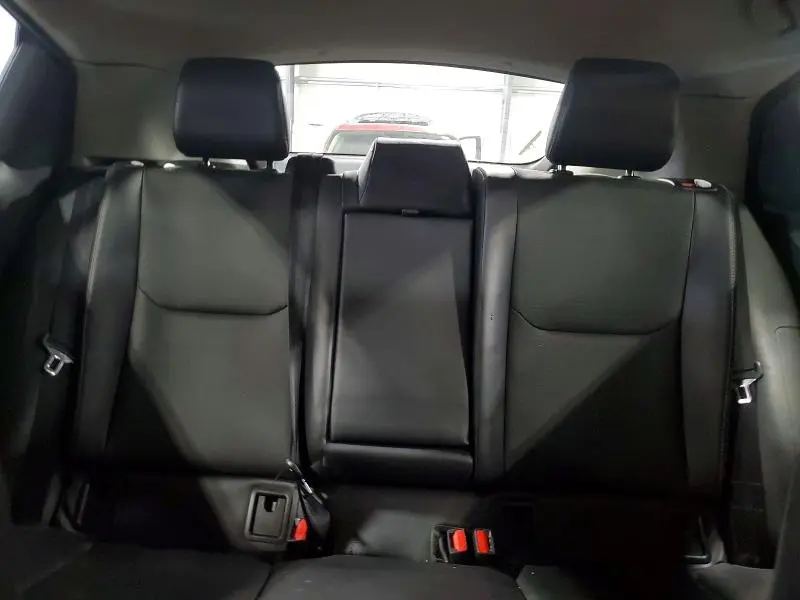 2025 TOYOTA PRIUS XLE  