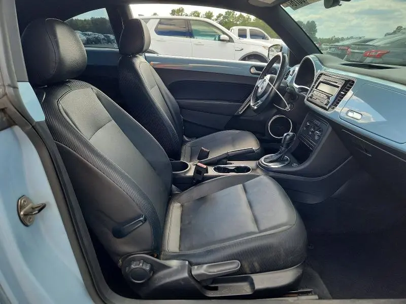 2012 VOLKSWAGEN BEETLE   