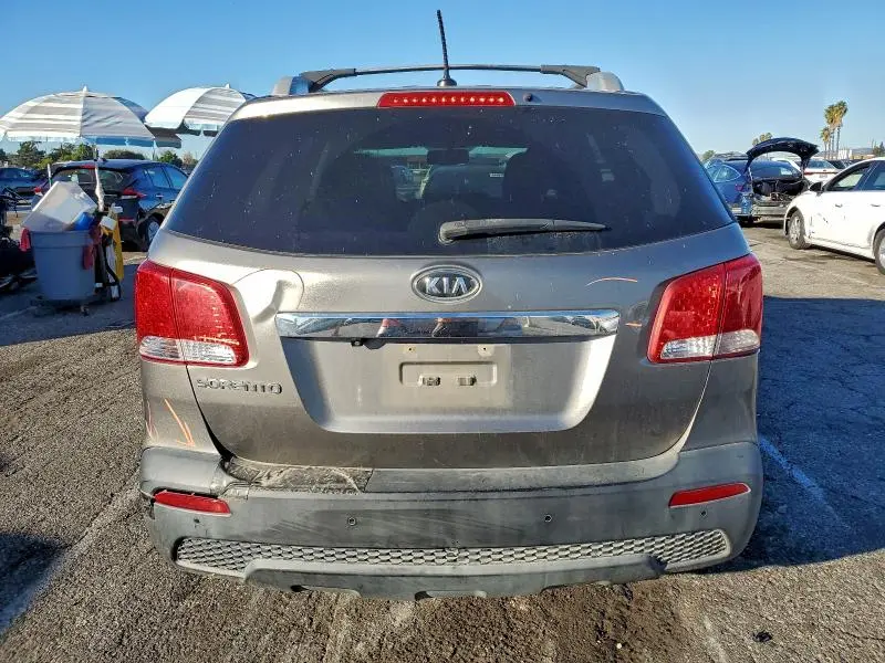 2012 KIA SORENTO BASE  