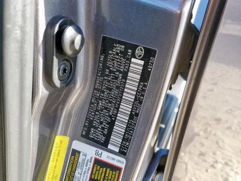 2015 TOYOTA CAMRY LE  