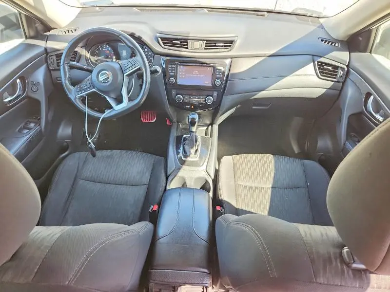 2017 NISSAN ROGUE   