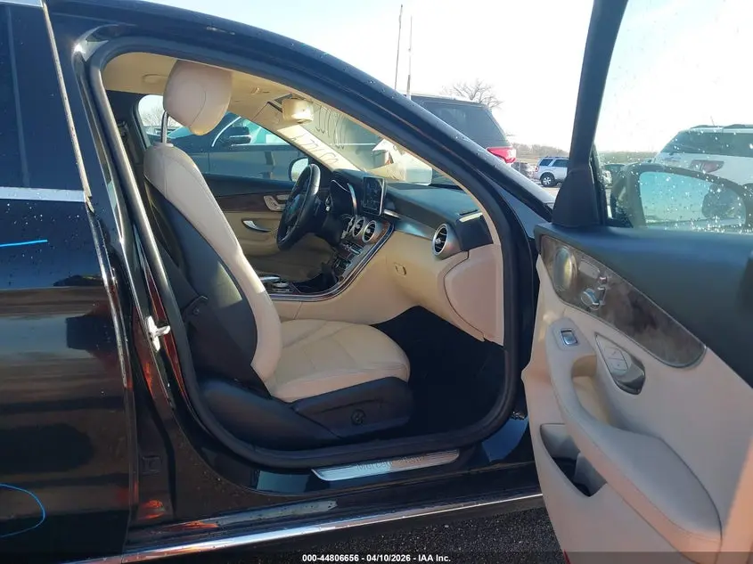 2015 MERCEDES-BENZ C 300 4MATIC